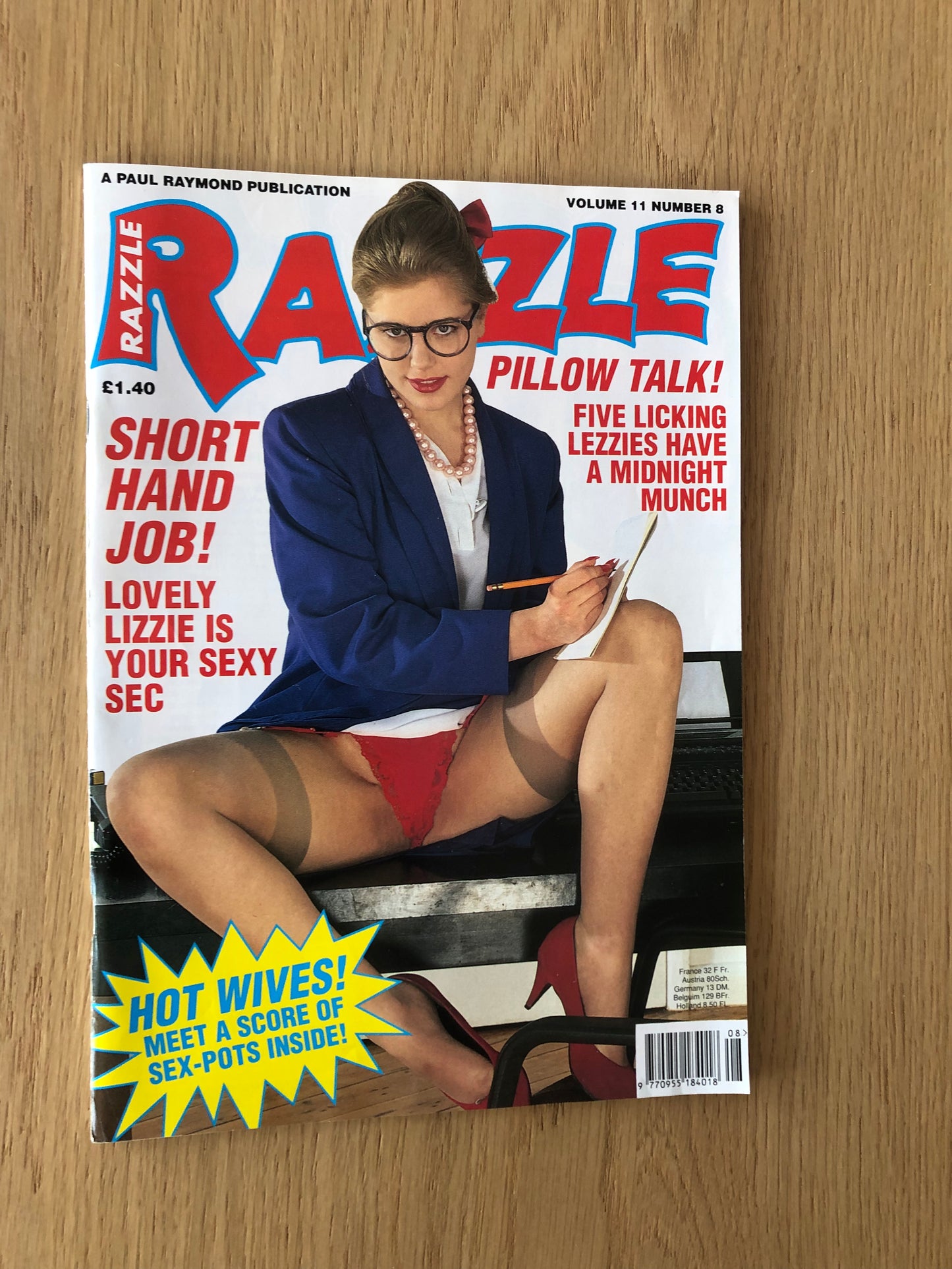 Razzle Vol 11 No 8