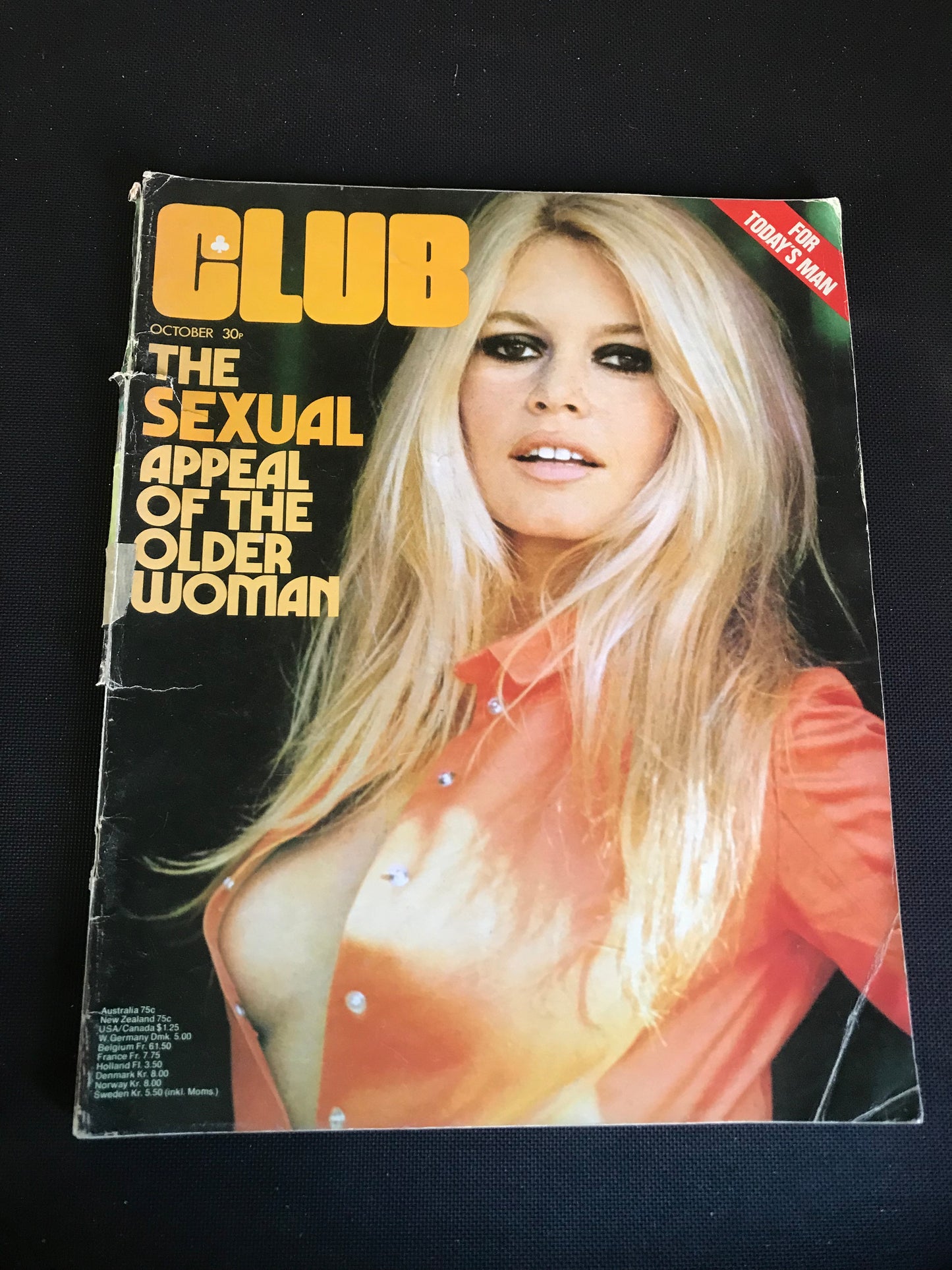 Club International Magazine October 1971